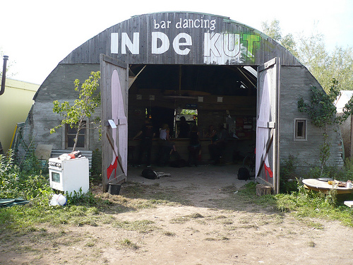 bar-dancing IN DE KUT